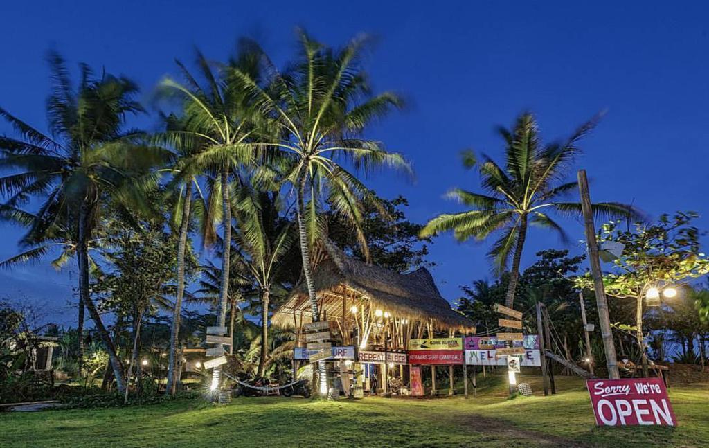 Keramas Surf Camp Hotel Екстериор снимка